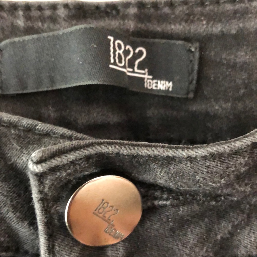 Black 1822 Skinny jeans size 14.  Great shape.